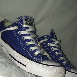 Blue converse